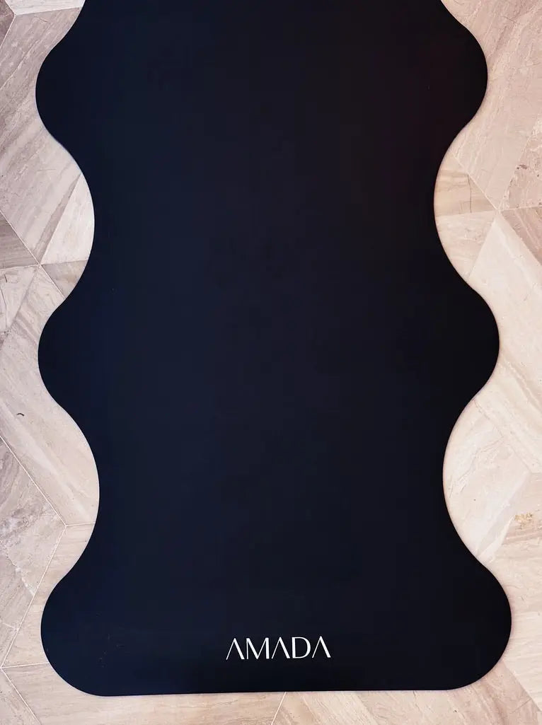 The AMADA Yoga Mat - Black