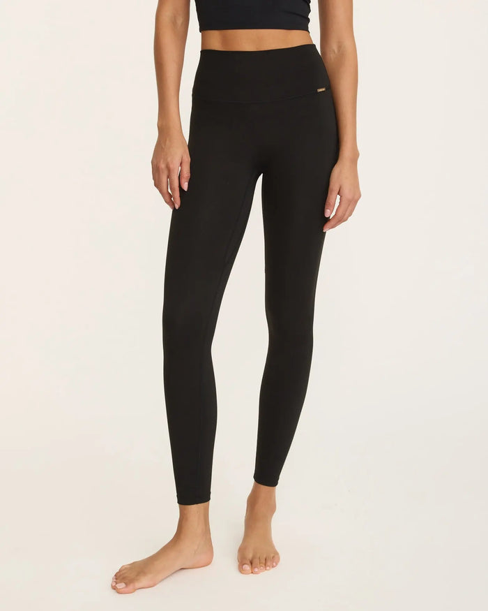 Bonita Leggings - Black AMADAWEAR