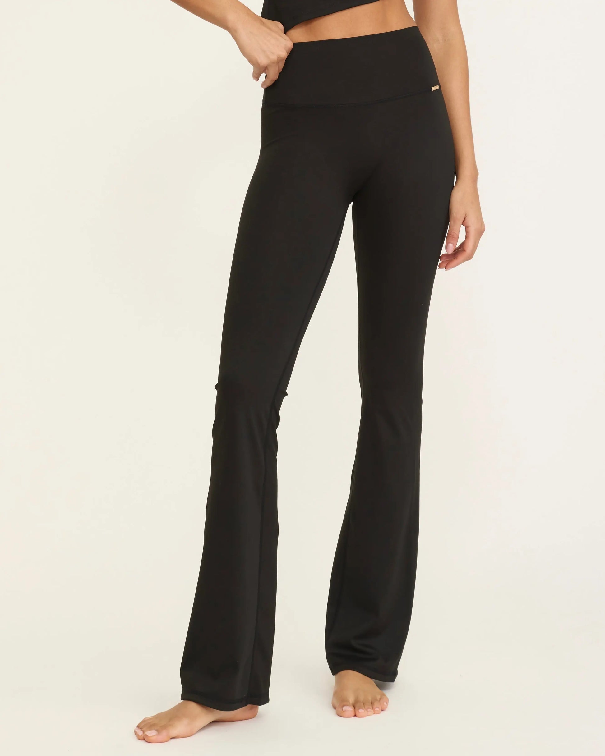 Camilla Flare Leggings - Black AMADAWEAR