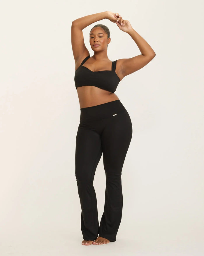 Camilla Flare Leggings - Black AMADAWEAR