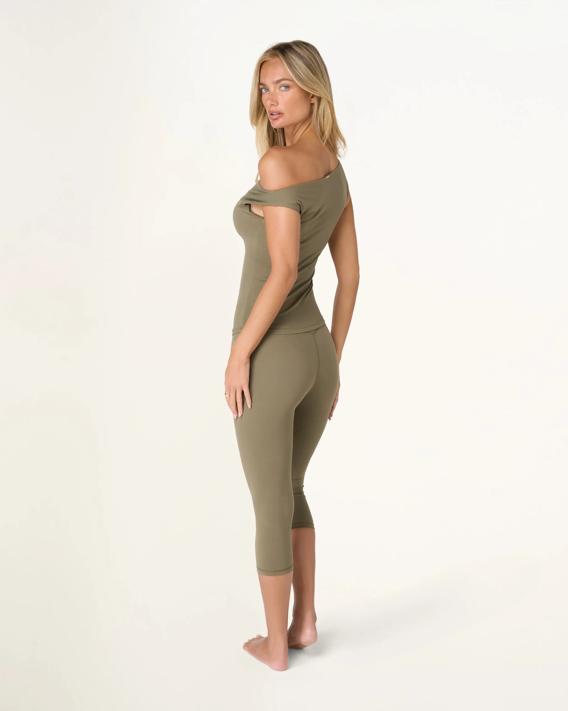 Capri Leggings - Alpine Moss AMADAWEAR