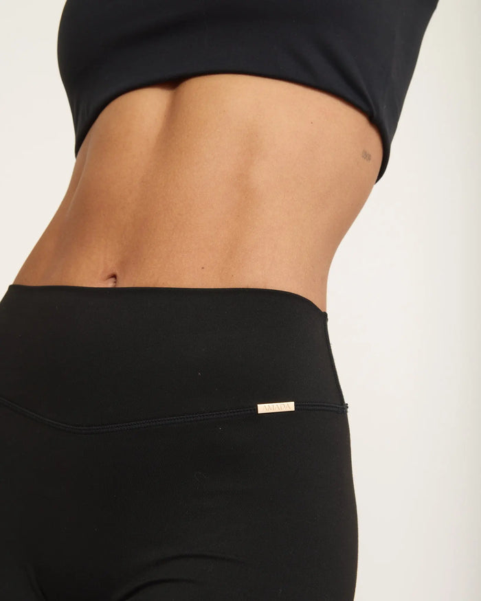 Capri Leggings - Black AMADAWEAR