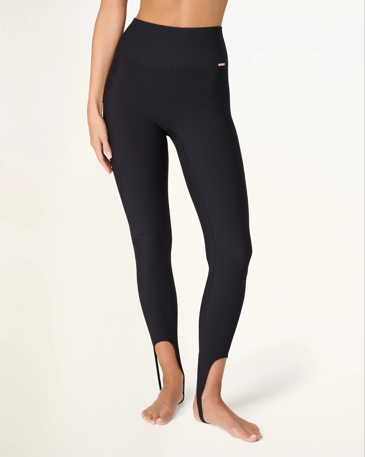 Donya Stirrup Leggings - Black AMADAWEAR
