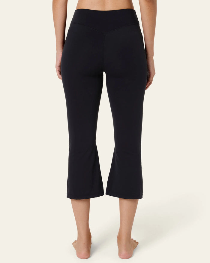 Flared Capri Leggings - Black