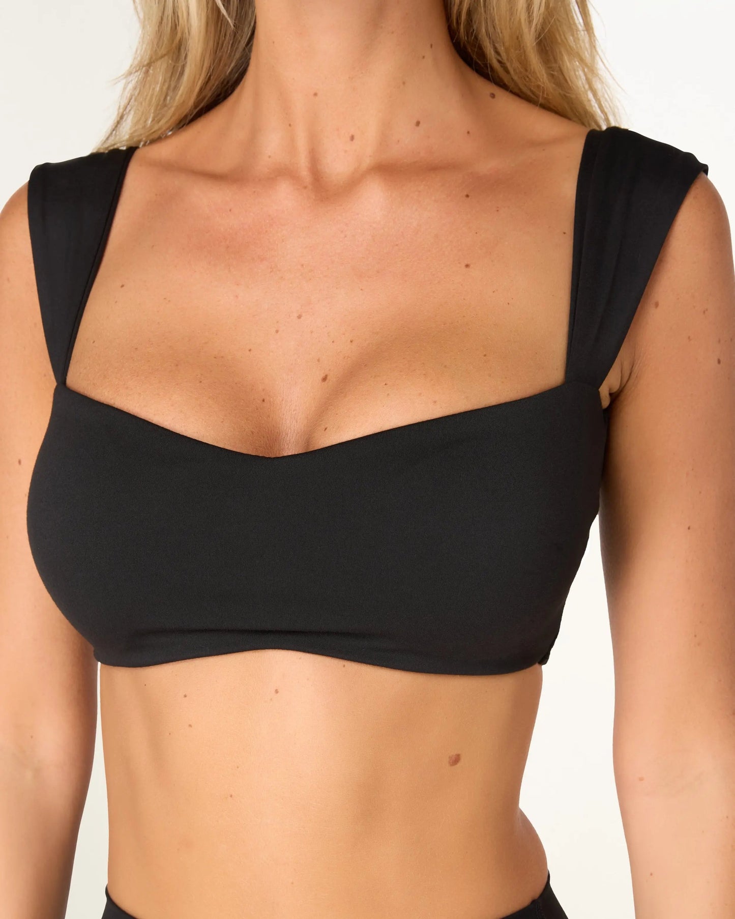 Jaqueline Balconette Bra - Black AMADAWEAR