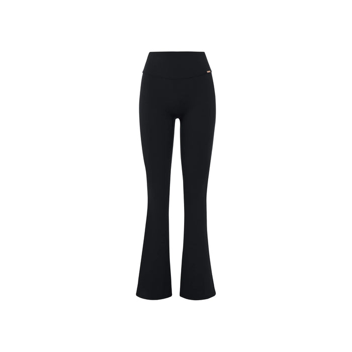 Lia Scrunched Flare Leggings - Black AMADAWEAR