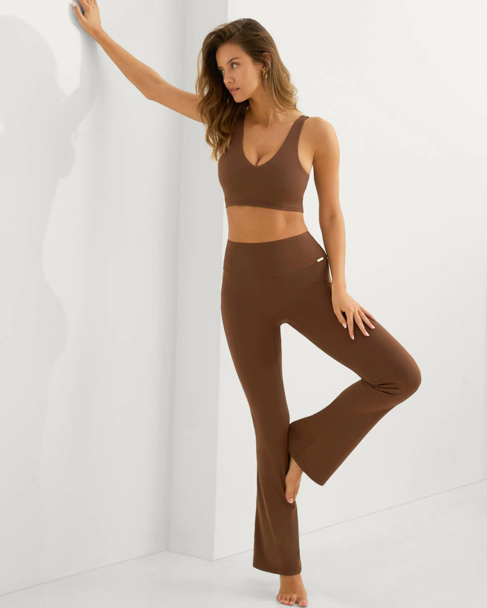 Lia Scrunched Flare Leggings - Choco - Amadawear.ae