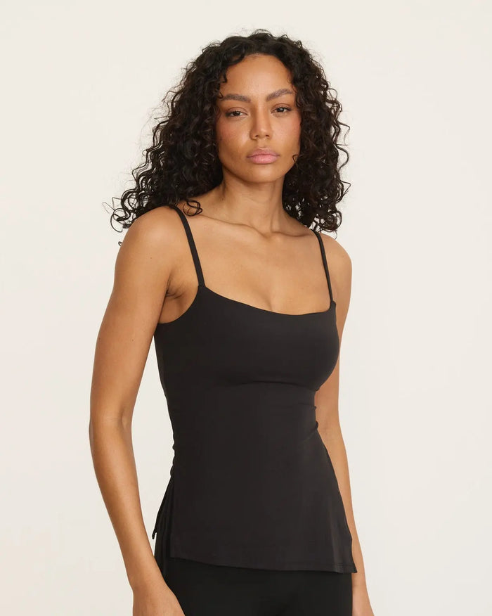 Mira Asymmetric Top - Black AMADAWEAR