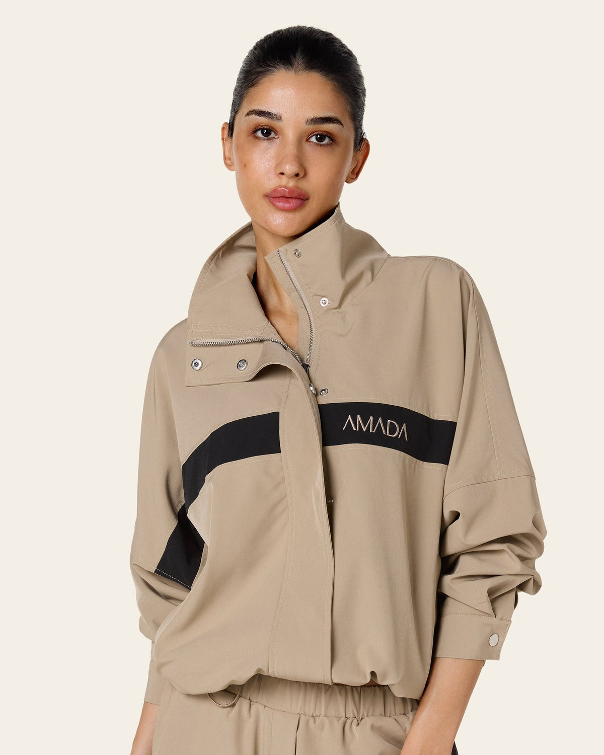 AMADA Windbreaker Jacket - Beige/Black