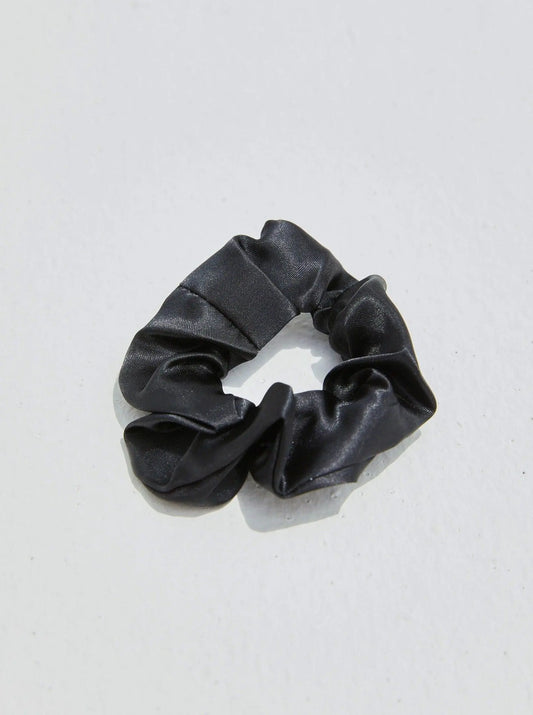 Silk Scrunchie black - AMADAWEAR